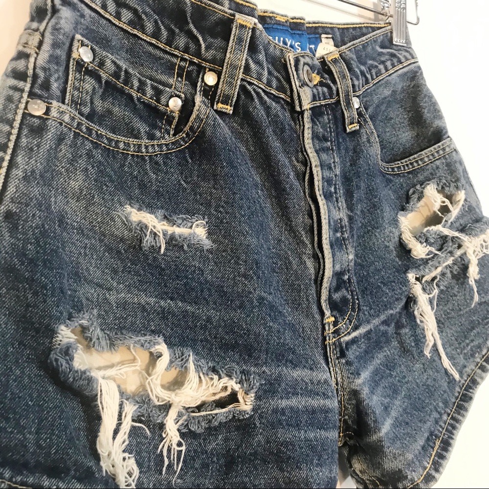 LEVI’S Vintage Silver Tab Guy’s Fit Jean Shorts - Picture 4 of 10